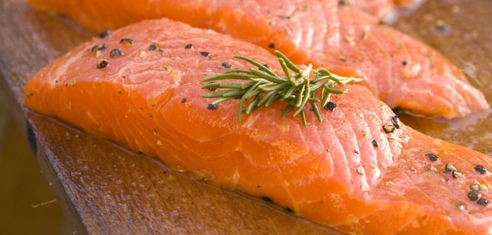 Ποιες 10 τροφές είναι ιδανικές για αντιγήρανση, σύμφωνα με ειδικό