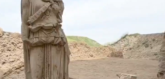 Τουρκία: Εντυπωσιακό άγαλμα 2 μέτρων της Αθηνάς αποκαλύφθηκε στη Λαοδίκεια