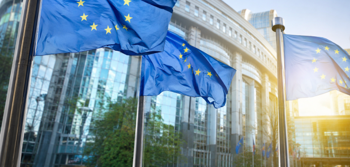Ευρωβαρόμετρο: Οι Ευρωπαίοι ζητούν ισχυρότερη ΕΕ απέναντι στις κρίσεις